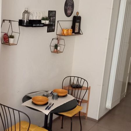 Holidaystudio Appartamento In Centro Salerno Exterior photo