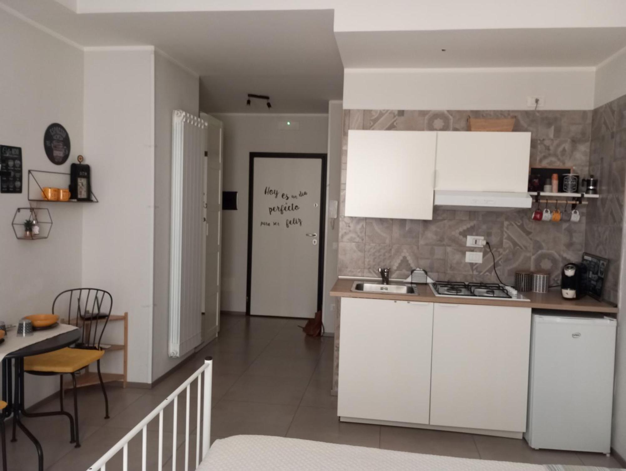 Holidaystudio Appartamento In Centro Salerno Exterior photo