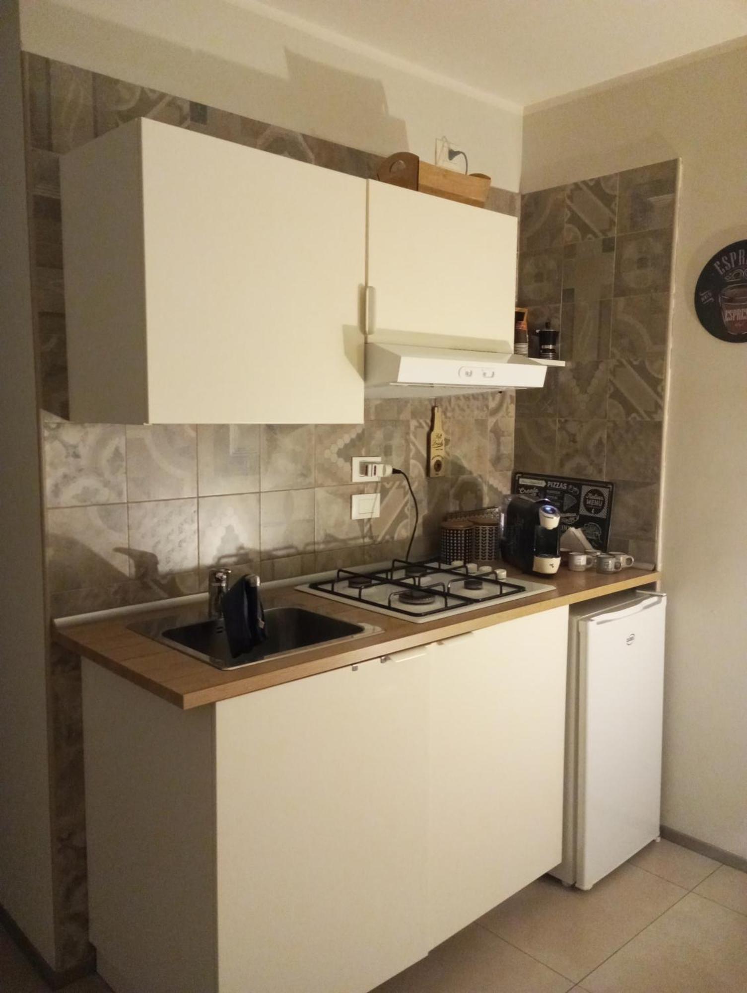 Holidaystudio Appartamento In Centro Salerno Exterior photo
